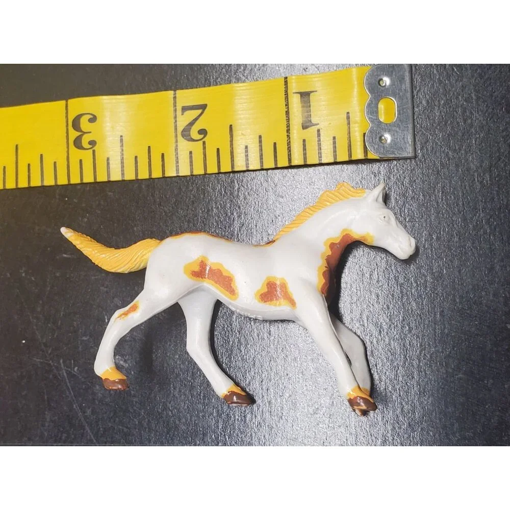 3 Inch Unbranded White and Beige Horse‎